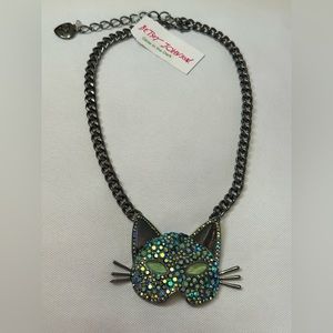 NWT Betsey Johnson Halloween Sparkle/Rhinestone Masquerade Cat Necklace